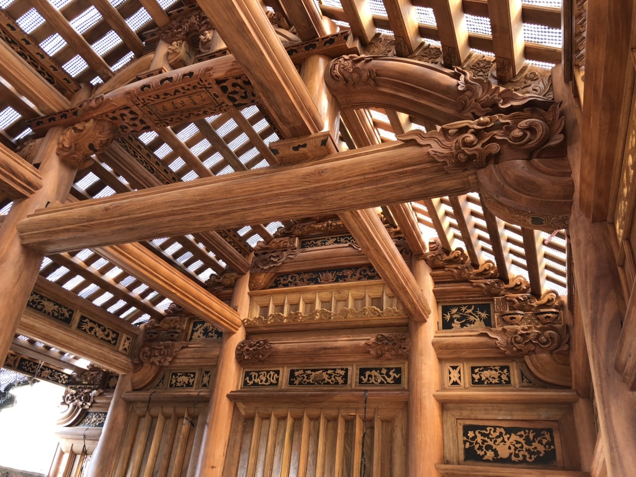 So với các loại kiến trúc khác, nhà gỗ có sự độc đáo và khác biệt riêng.