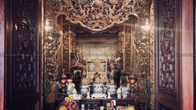 Nội Thất Gỗ Phòng Thờ Có Phù Hợp Hay Không?