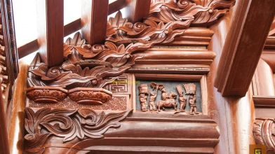 Nhà Gỗ 5 Gian, giá nhà gỗ 2.7 tỉ, chạm khắc tinh xảo, thực hiện bởi Nhà Gỗ Chàng Sơn : 0912666929