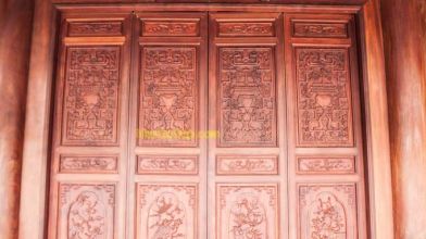 Cửa Bức Bàn Trong Nhà Gỗ Cổ Truyền Việt Nam