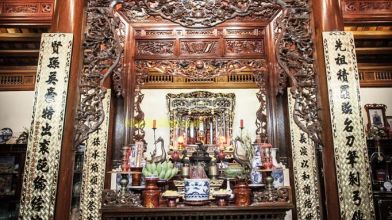 Bài Trí Bàn Thờ Phong Thủy Giúp Gia Chủ Tấn Tài Tấn Lộc